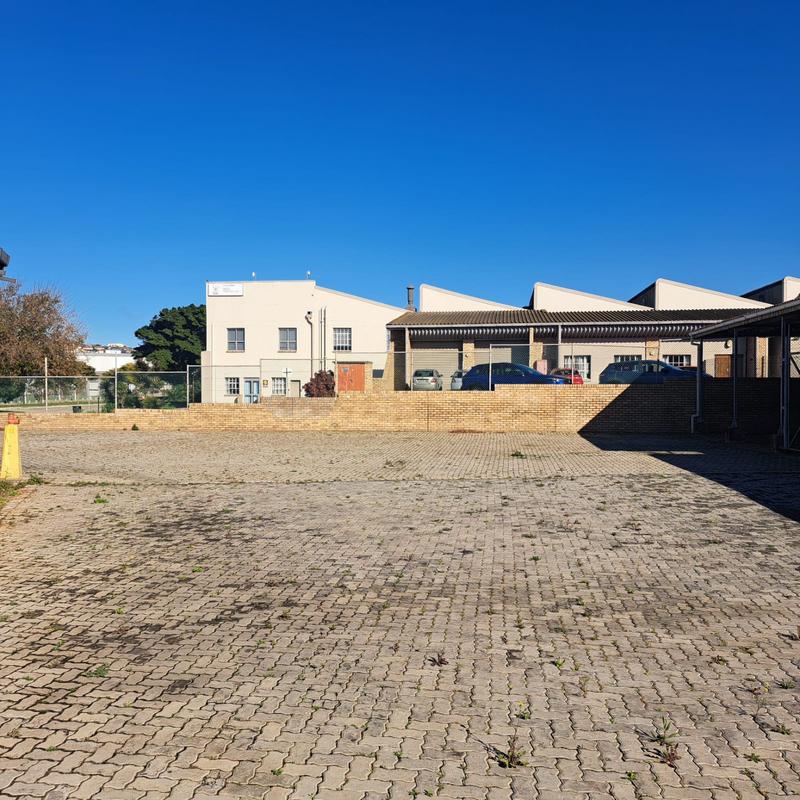 To Let commercial Property for Rent in Sydenham Eastern Cape